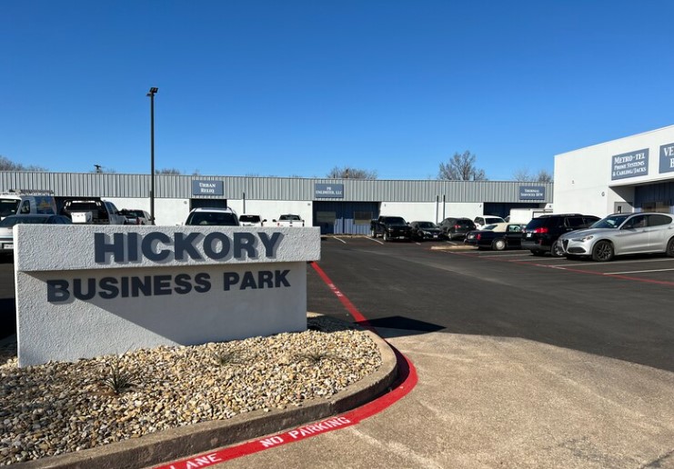1663 Hickory Dr Haltom City,TX